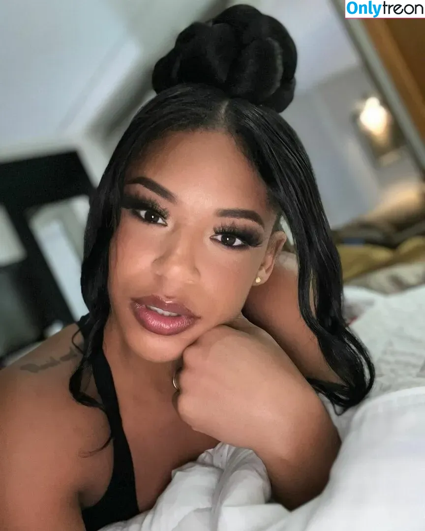 Bianca Belair nude photo #0247 (biancabelairwwe)