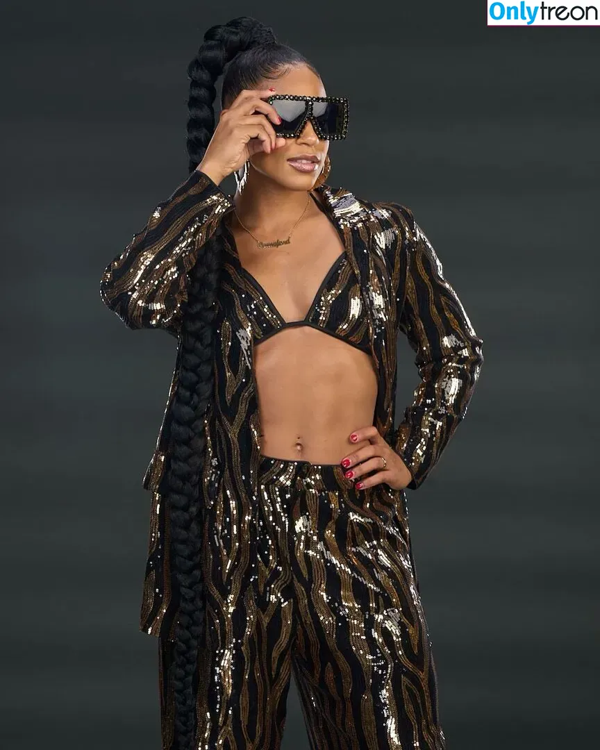 Bianca Belair nude photo #0257 (biancabelairwwe)