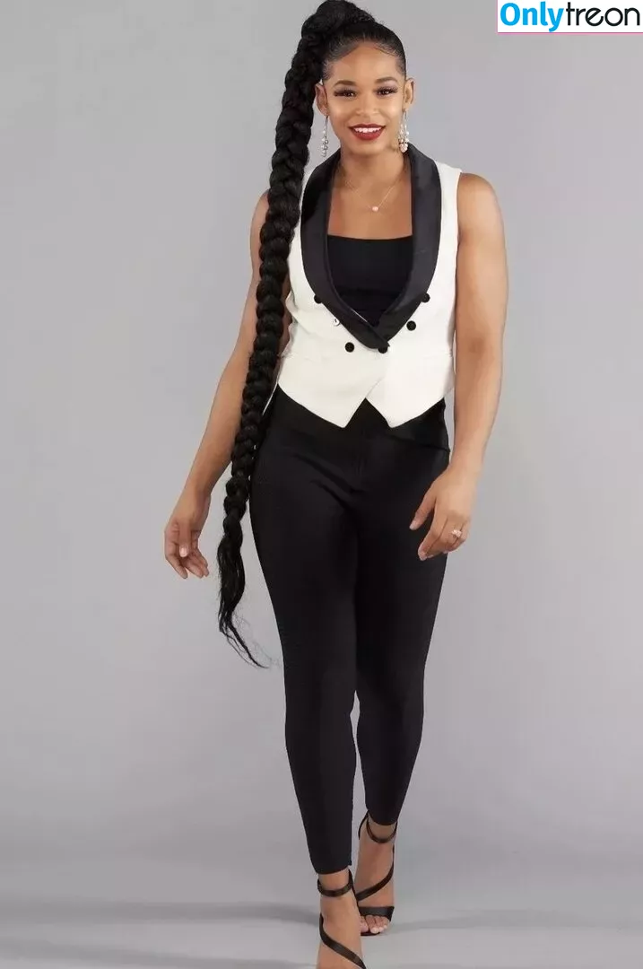 Bianca Belair nude photo #0366 (biancabelairwwe)