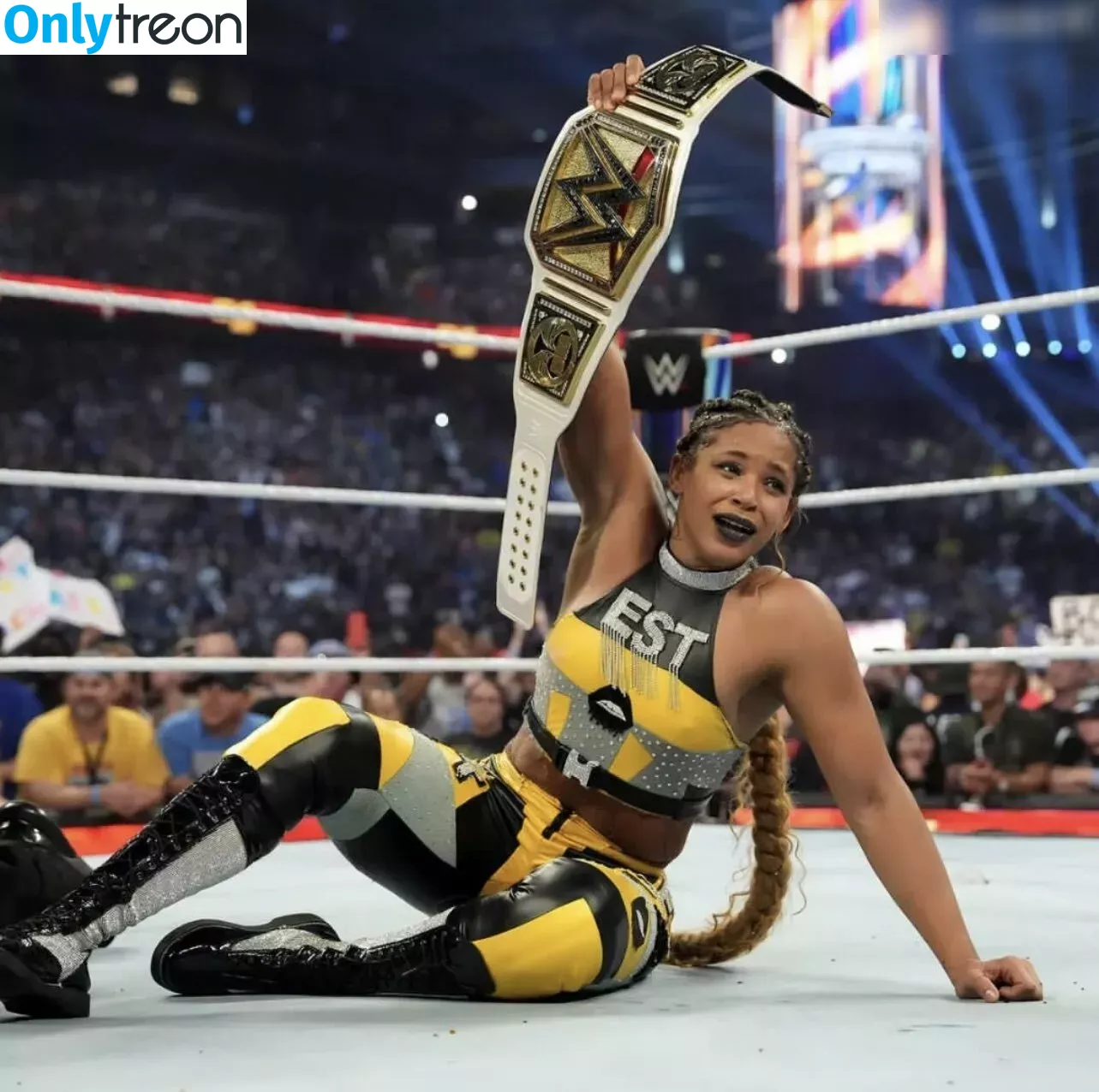 Bianca Belair nude photo #0376 (biancabelairwwe)