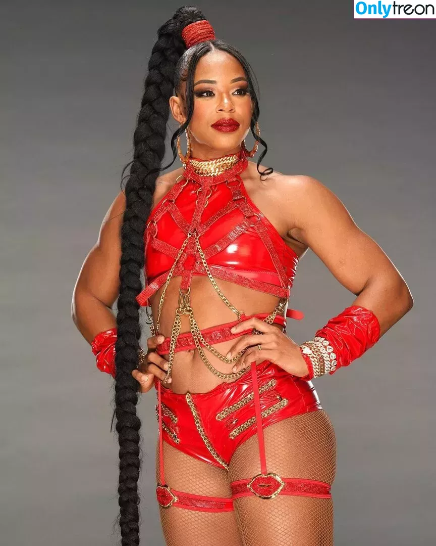 Bianca Belair nude photo #0387 (biancabelairwwe)