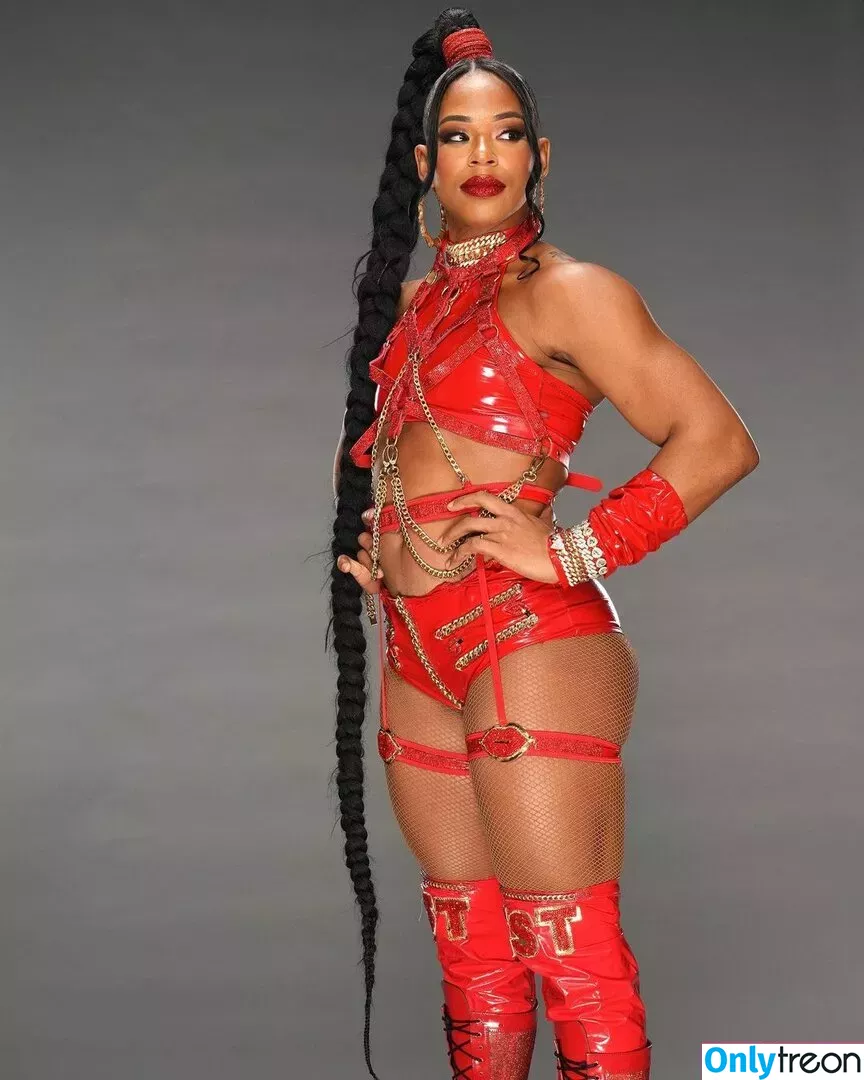 Bianca Belair nude photo #0389 (biancabelairwwe)