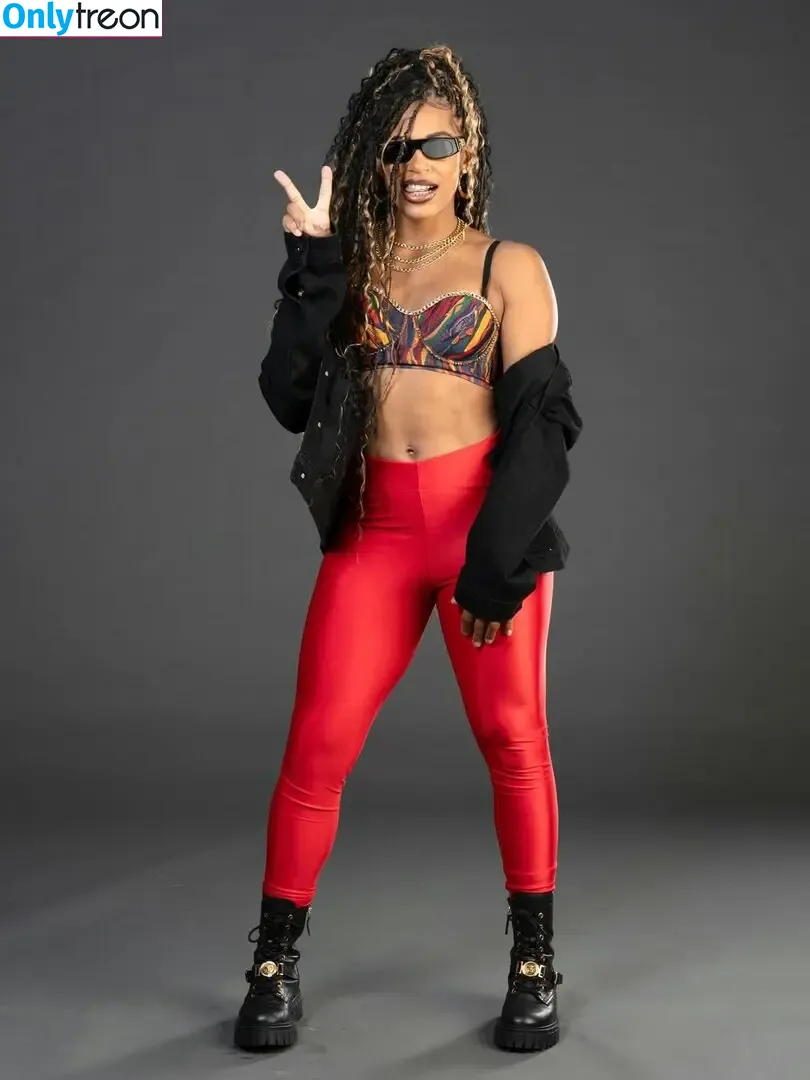 Bianca Belair nude photo #0954 (biancabelairwwe)