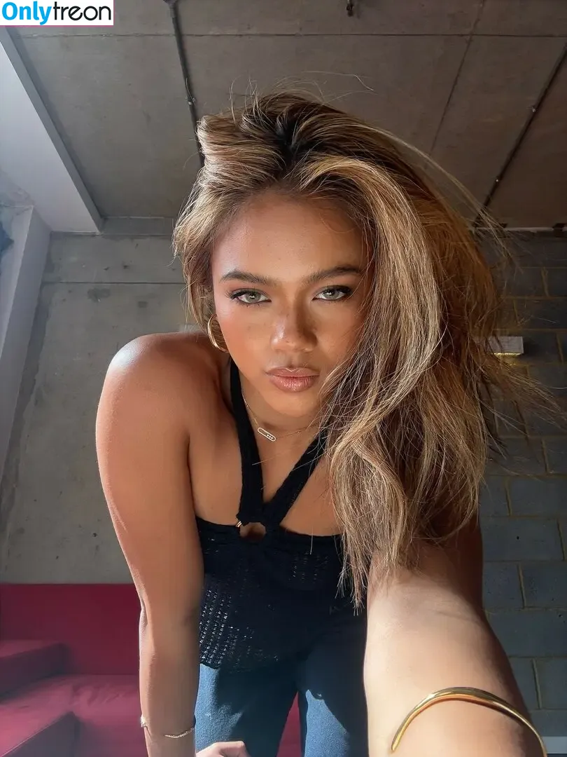 Bianca Bustamante nude photo #0169 (Racerbia)