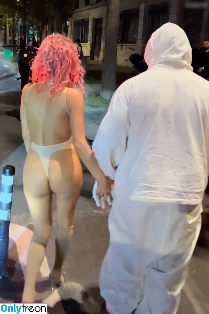 Bianca Censori nude photo #1050 (bianca.censori_official / biancacensori_official)