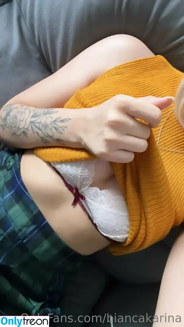 Bianca Karina nude photo #1114 (Biawhite / biancakariina / biancakarina)