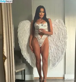 biancalabomb / itsbiancaofficial nude photo #0062