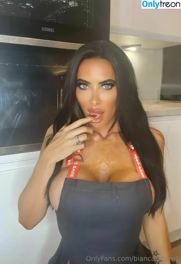 biancalabomb nude photo #0043 (itsbiancaofficial)