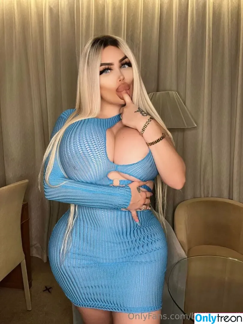 bibibugattii nude photo #0003 (bibibugattiofficial)