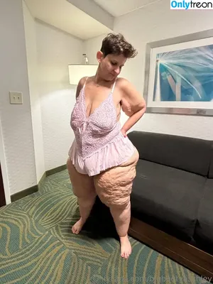 bigbootyasshley / the_real_bigbootyasshley nude photo #0303