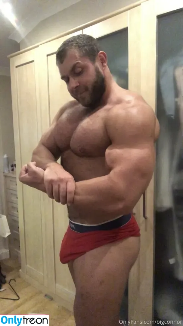 bigconnor nude photo #0008 (connorrudelhoff)