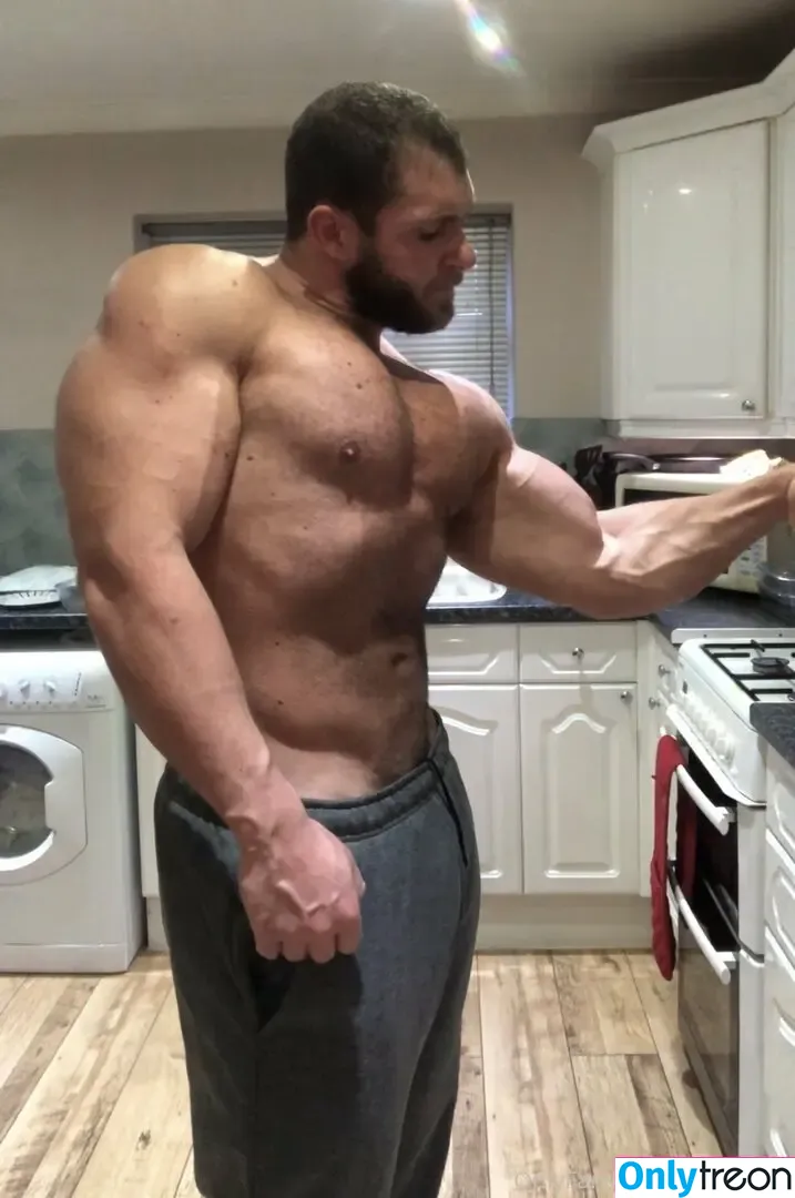 bigconnor nude photo #0011 (connorrudelhoff)