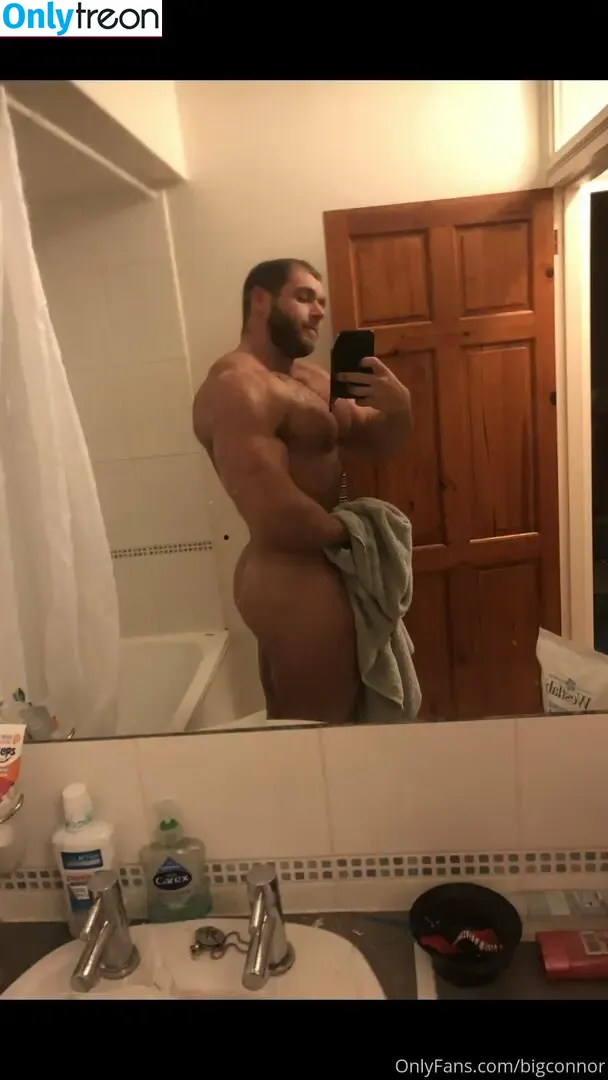 bigconnor nude photo #0035 (connorrudelhoff)