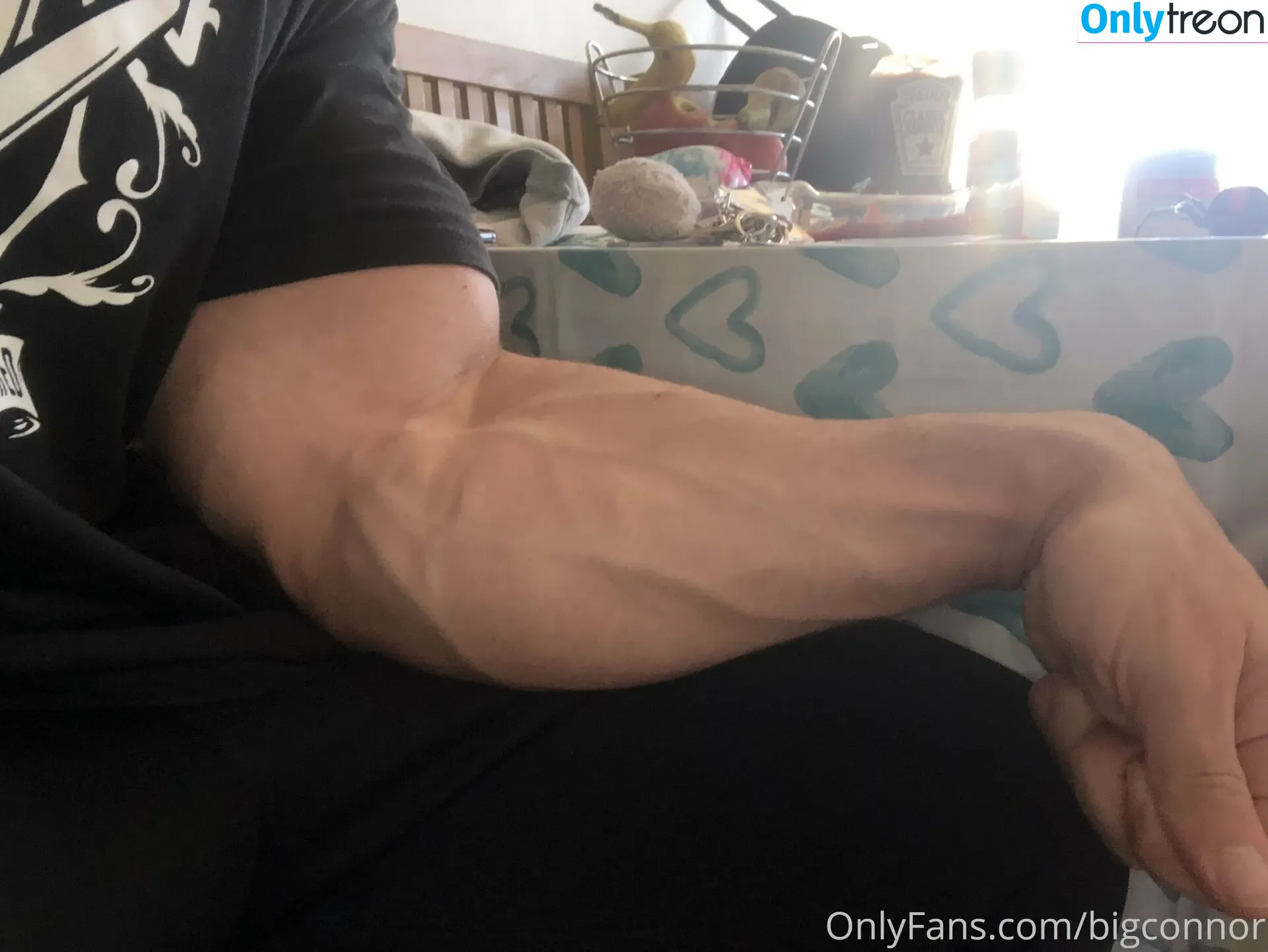 bigconnor nude photo #0066 (connorrudelhoff)