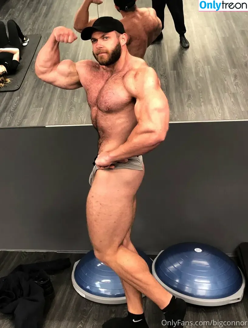 bigconnor nude photo #0071 (connorrudelhoff)