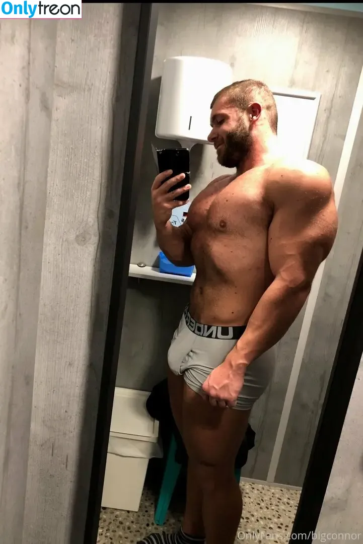 bigconnor nude photo #0075 (connorrudelhoff)