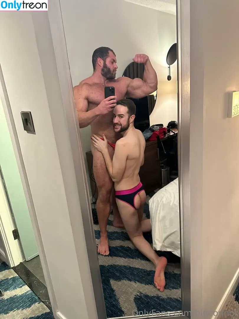 bigconnor nude photo #0081 (connorrudelhoff)