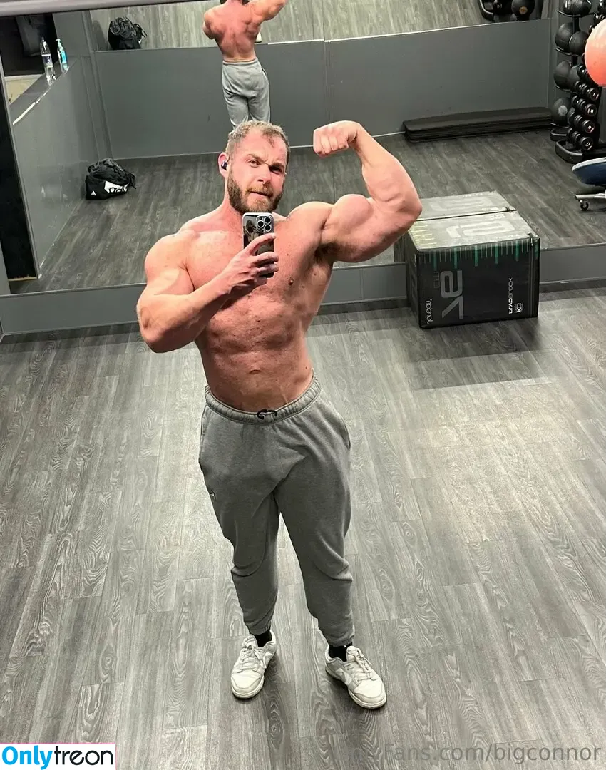 bigconnor nude photo #0082 (connorrudelhoff)