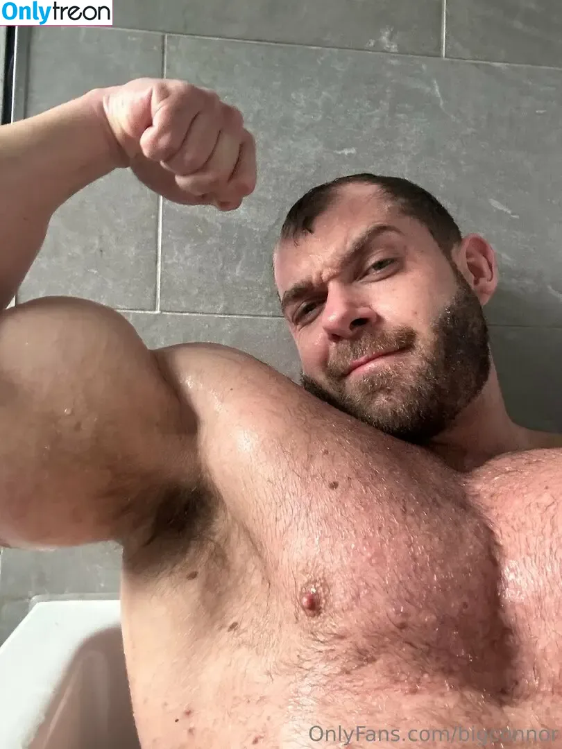 bigconnor nude photo #0092 (connorrudelhoff)