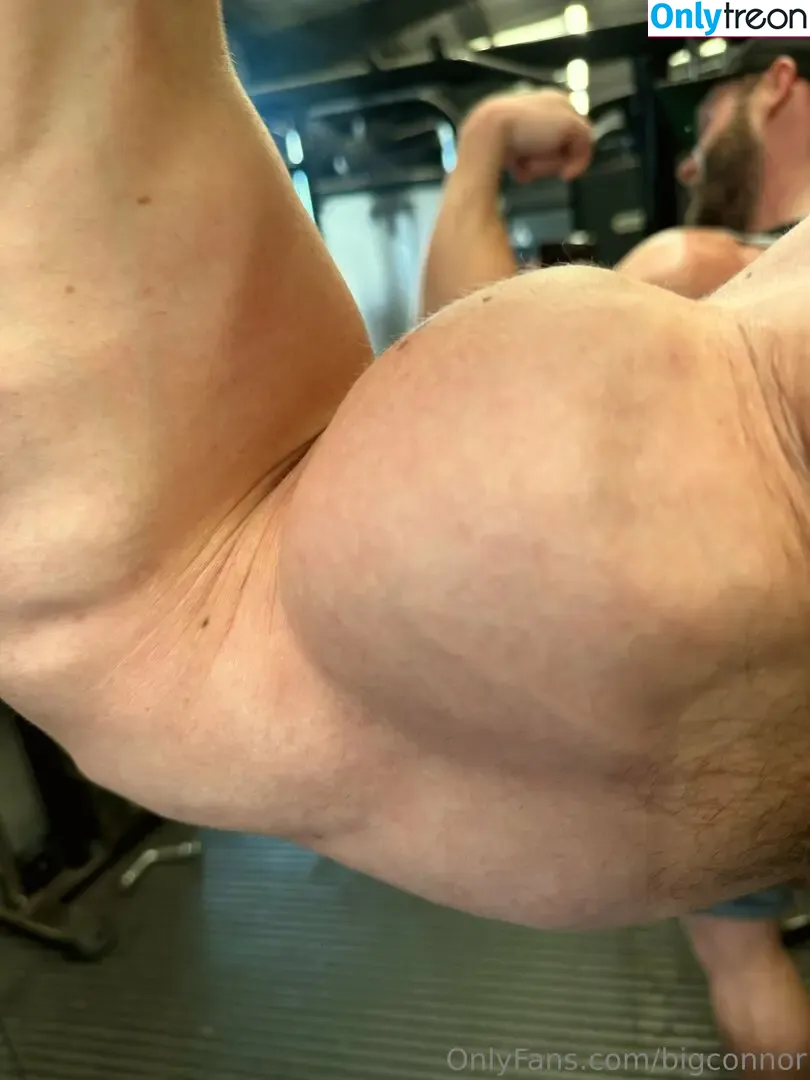bigconnor nude photo #0096 (connorrudelhoff)