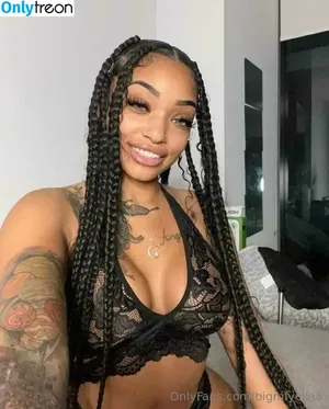  nude photo #0001