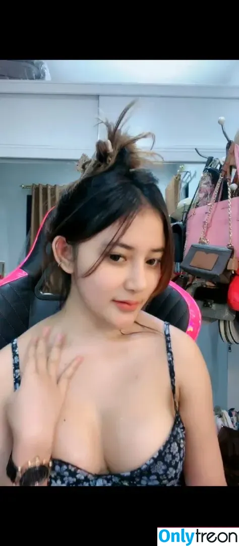 Bigo Live nude photo #0106 (Bigo Live)