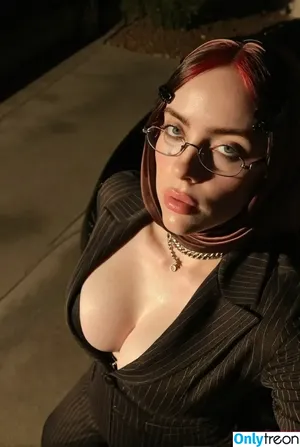 Billie Eilish / Fake / billeeilish / billieeilish nude photo #4084