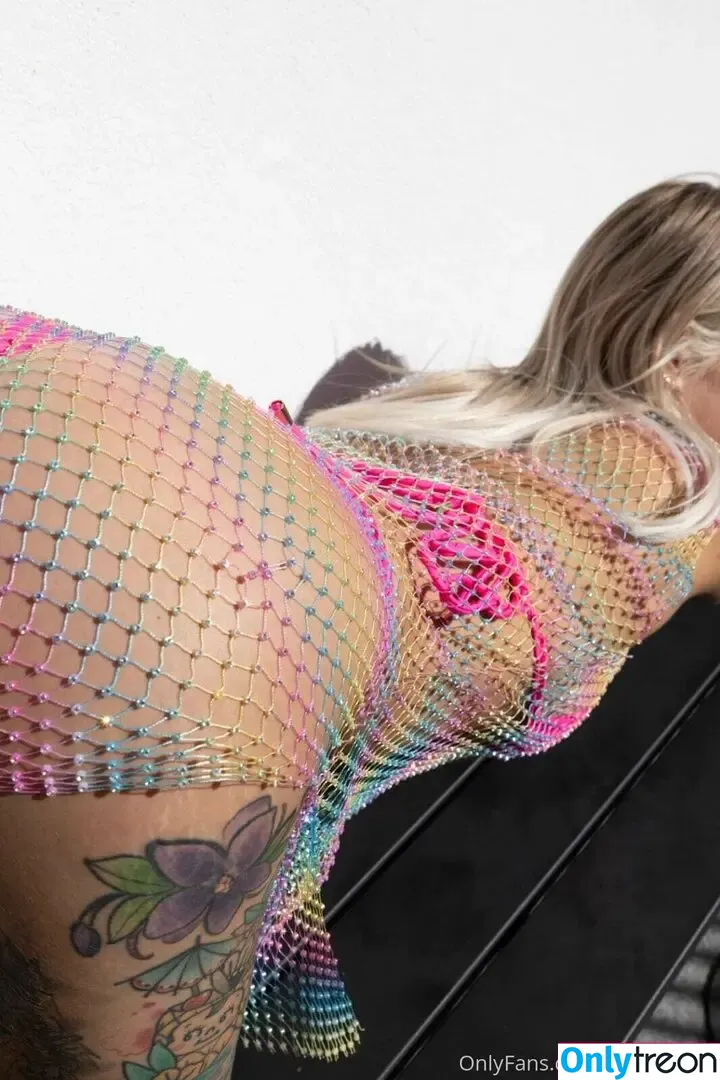 billiebeever nude photo #0374 (billiebeever)