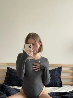 Bilochka ASMR / belochka_real nude photo #0024
