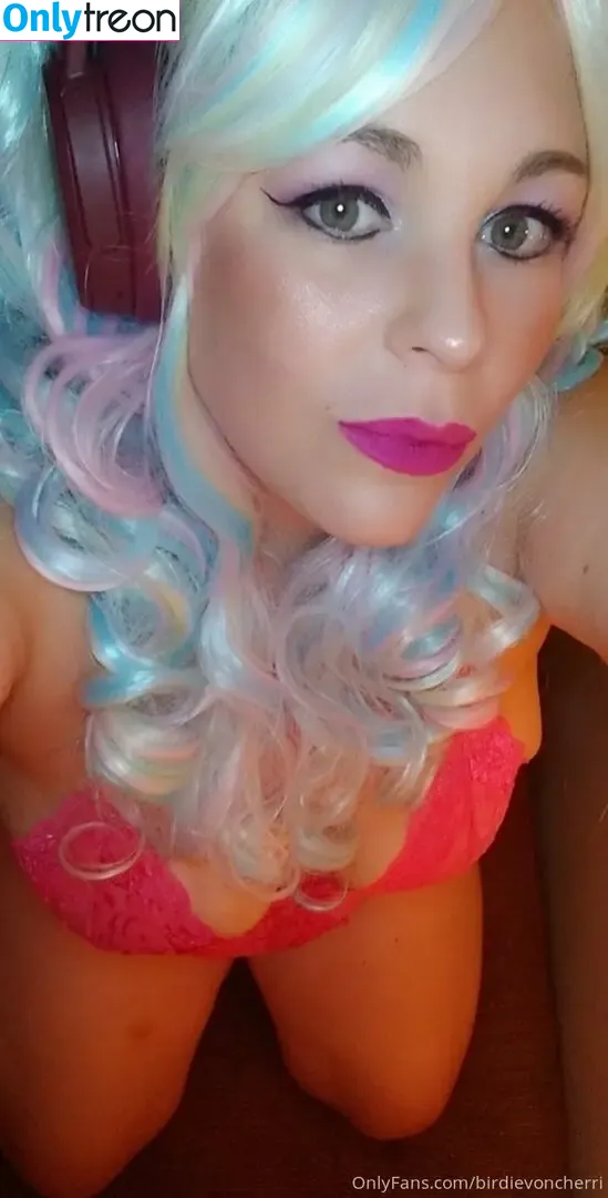 birdievoncherri nude photo #0003 (birdievoncherri)