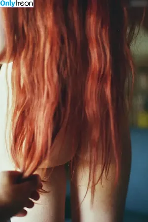  nude photo #0009