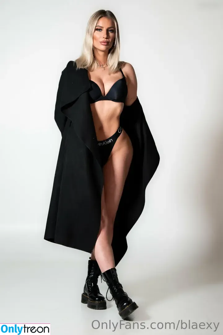 Blaexy nude photo #0011 (Blaexy)