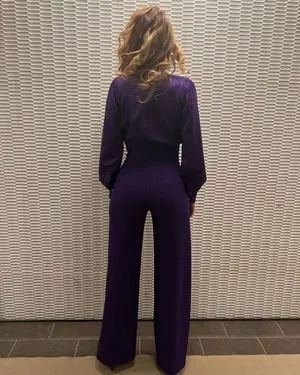 Blake Lively / blakelively nude photo #0001