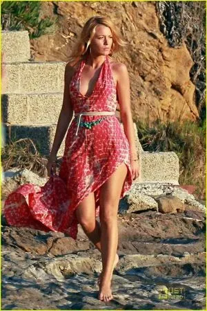Blake Lively / blakelively nude photo #0205