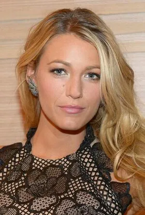 Blake Lively / blakelively nude photo #0209