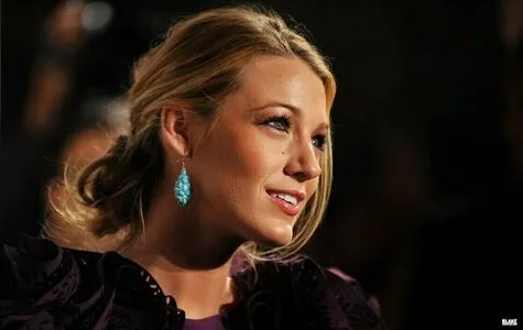 Blake Lively / blakelively nude photo #0214