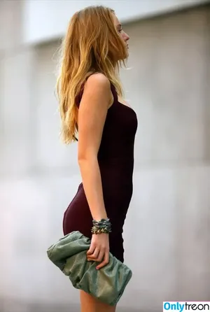 Blake Lively / blakelively nude photo #0532