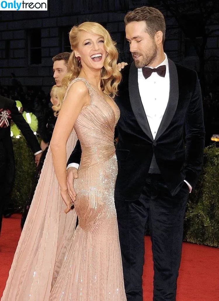 Blake Lively nude photo #0029 (blakelively)