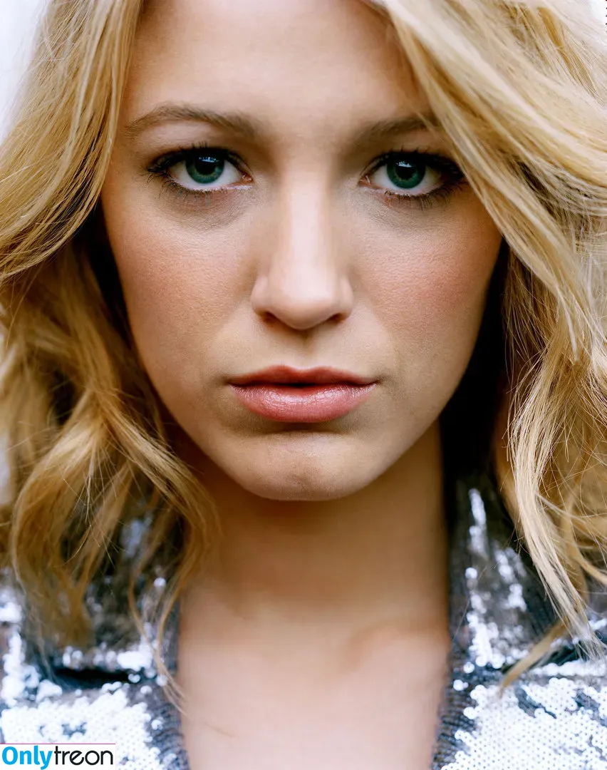 Blake Lively nude photo #0126 (blakelively)