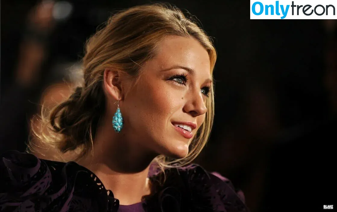 Blake Lively nude photo #0214 (blakelively)