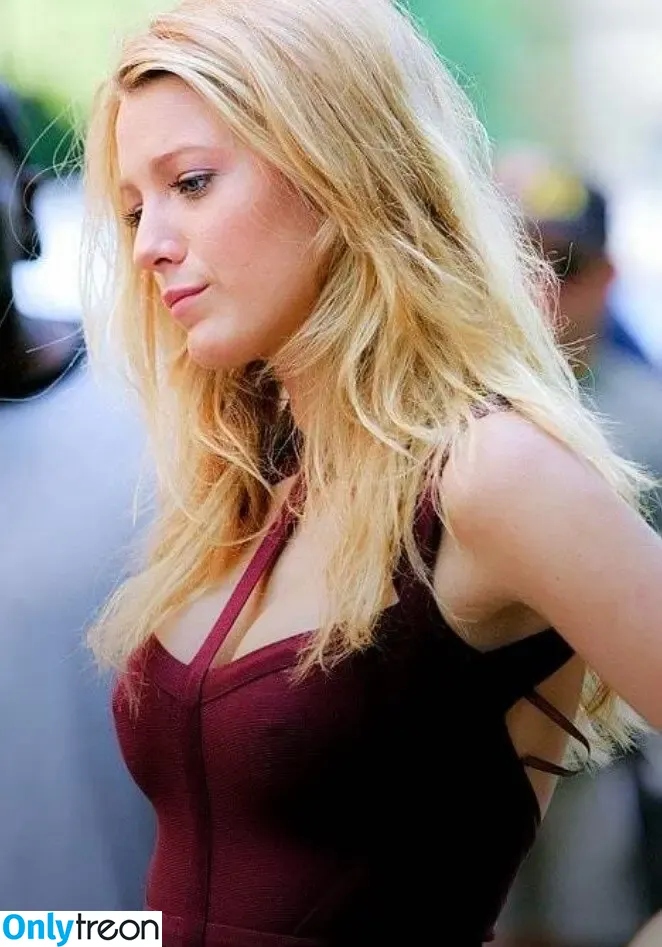 Blake Lively nude photo #0628 (blakelively)