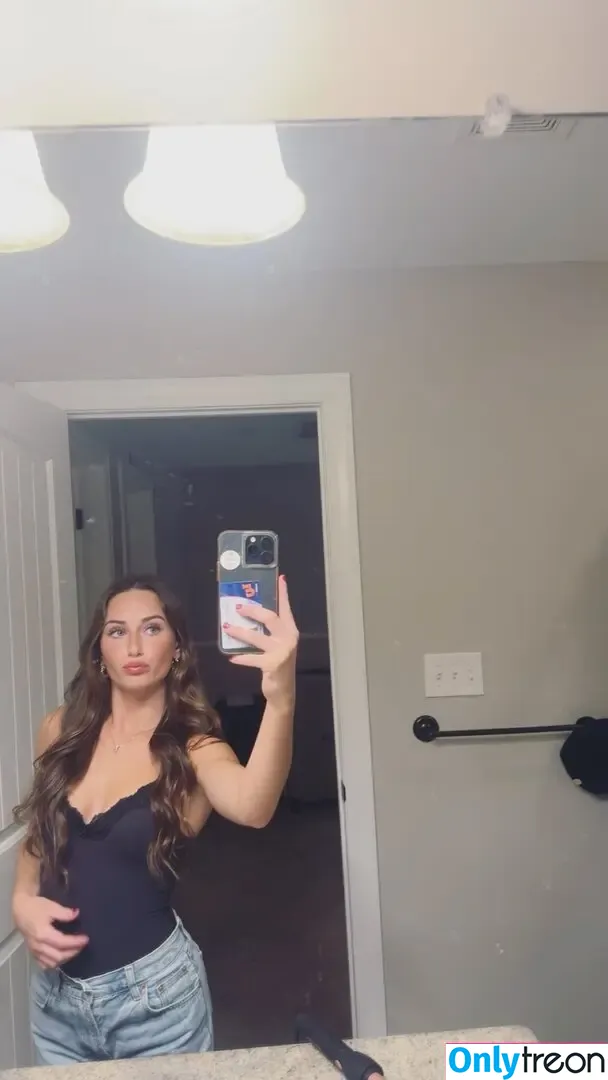 Blakely Doyle nude photo #0007 (blakedoyle_)