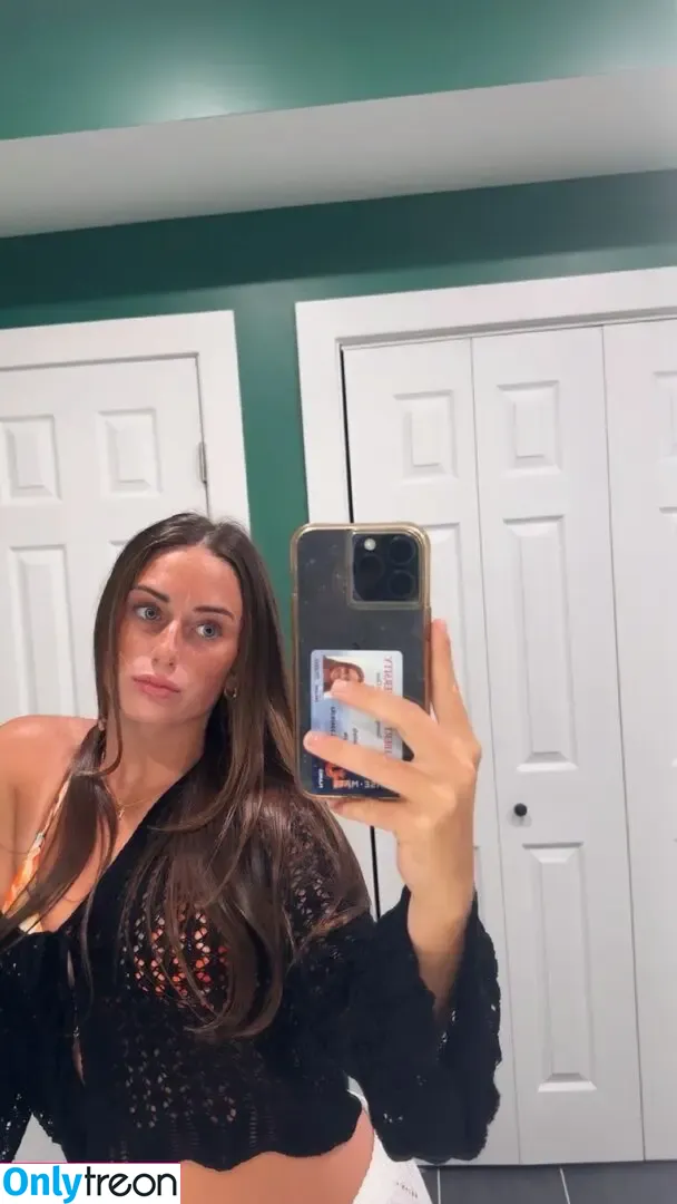 Blakely Doyle nude photo #0008 (blakedoyle_)