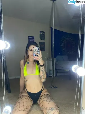 blazebaby710 / baby._.blazee nude photo #0050