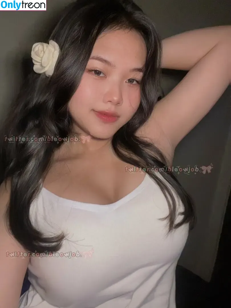 Bleowjob nude photo #0002 (Awaifuu / awaifu / awaifu_u / mychia.)