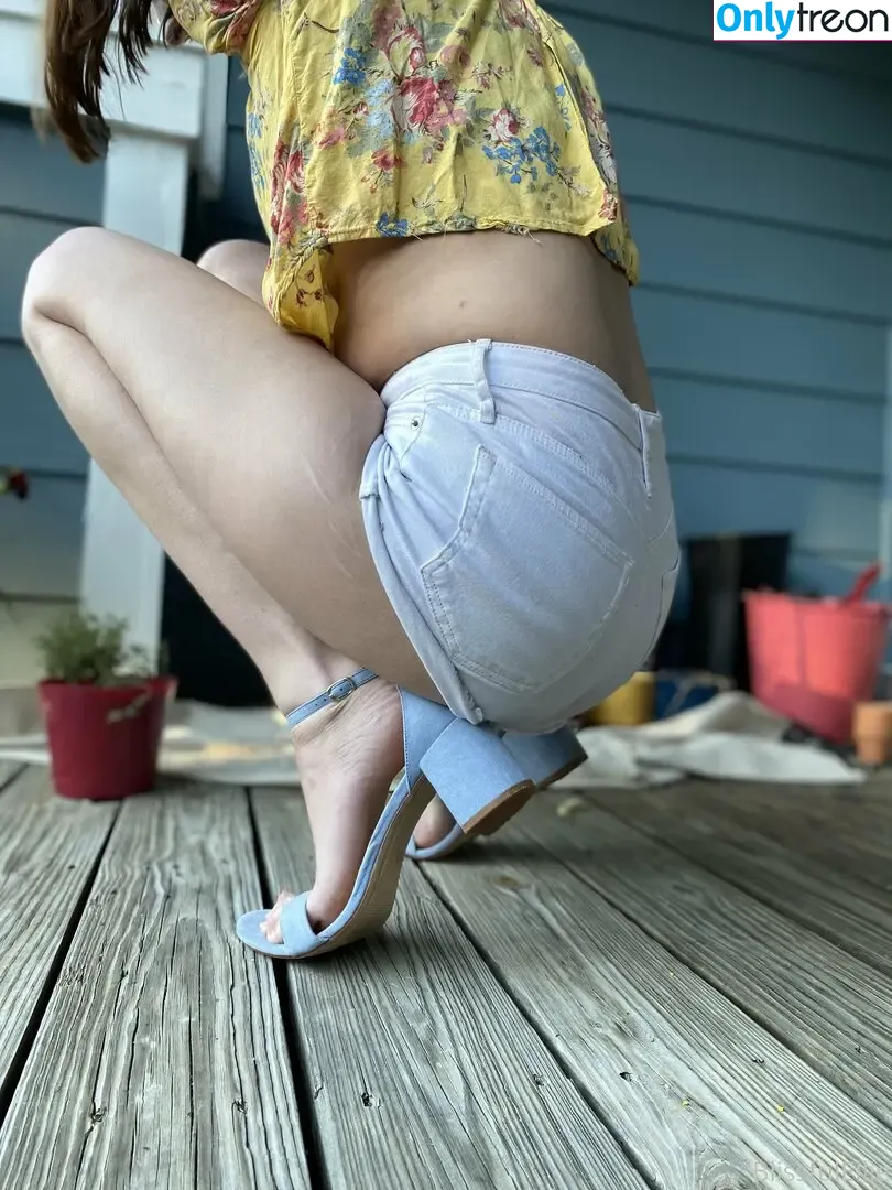 blissfulellie nude photo #0141 (blissfulellie)