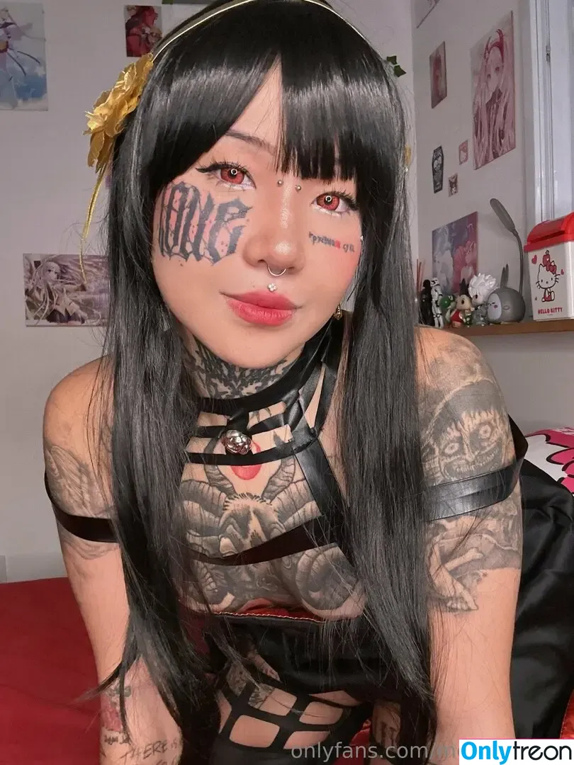Bloddewed nude photo #0041 (waifublod)