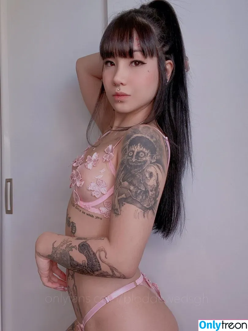 Bloddewed nude photo #0060 (Discussão / waifublod)