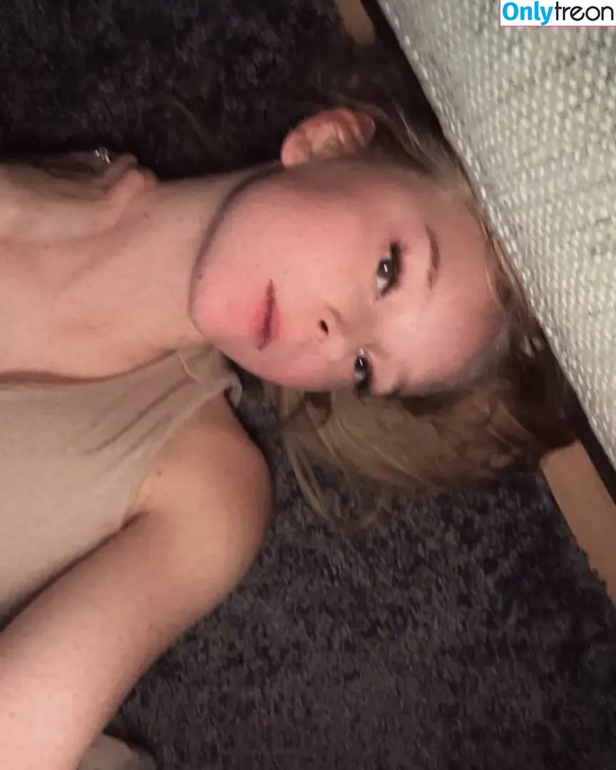 blonde_vivi nude photo #0048 (blonde_vivi)