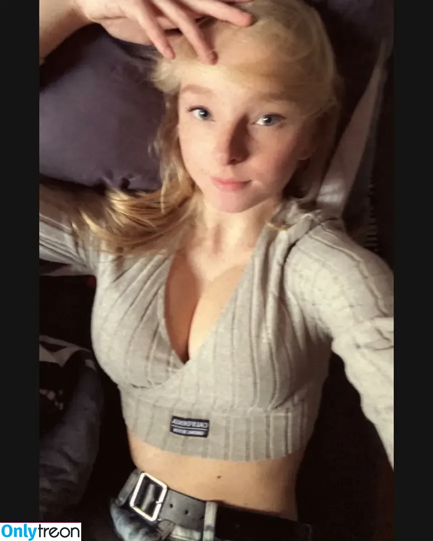 blonde_vivi nude photo #0074 (blonde_vivi)